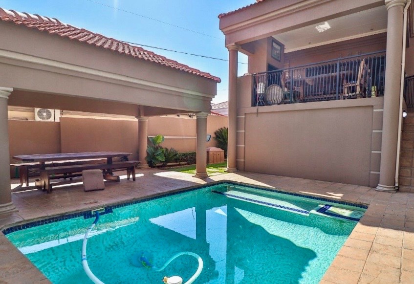 4 Bedroom Property for Sale in Wilkoppies North West